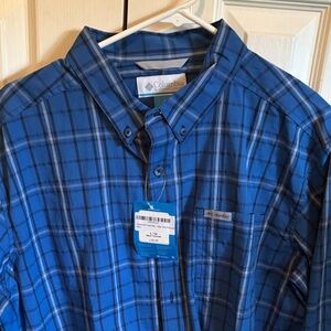 Columbia Men's Blue Checkered Casual Shirt